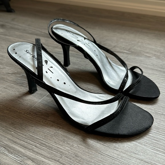 Black heels - Picture 1 of 6